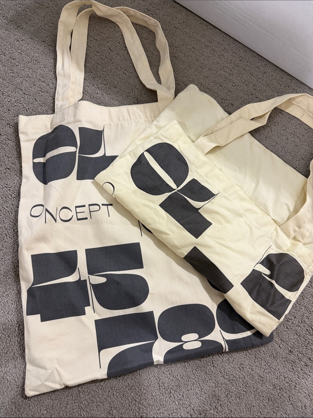 Set of 2 ONCEPT Canvas Tote Bag in Cream with Black Print
